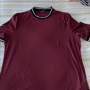 Burgundy short sleeve shirt